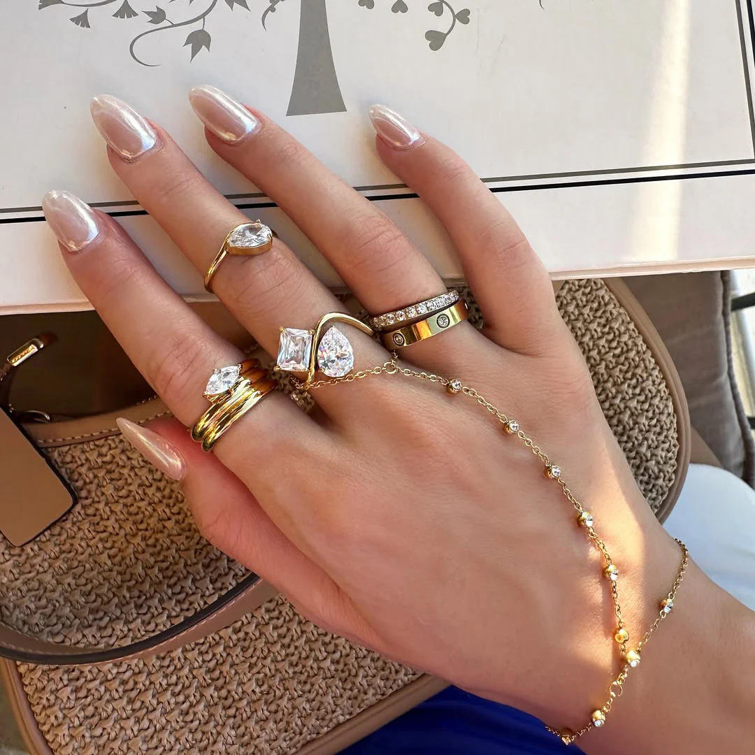 18k Gold Hand Chain