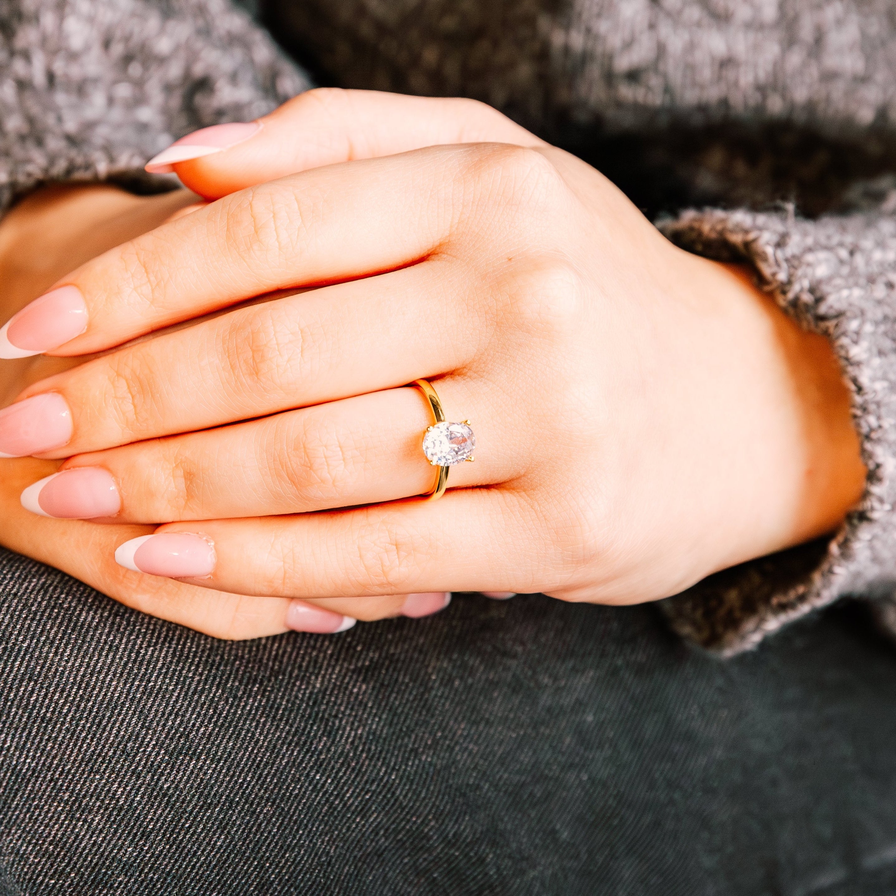 Astra - Oval Cut Solitaire