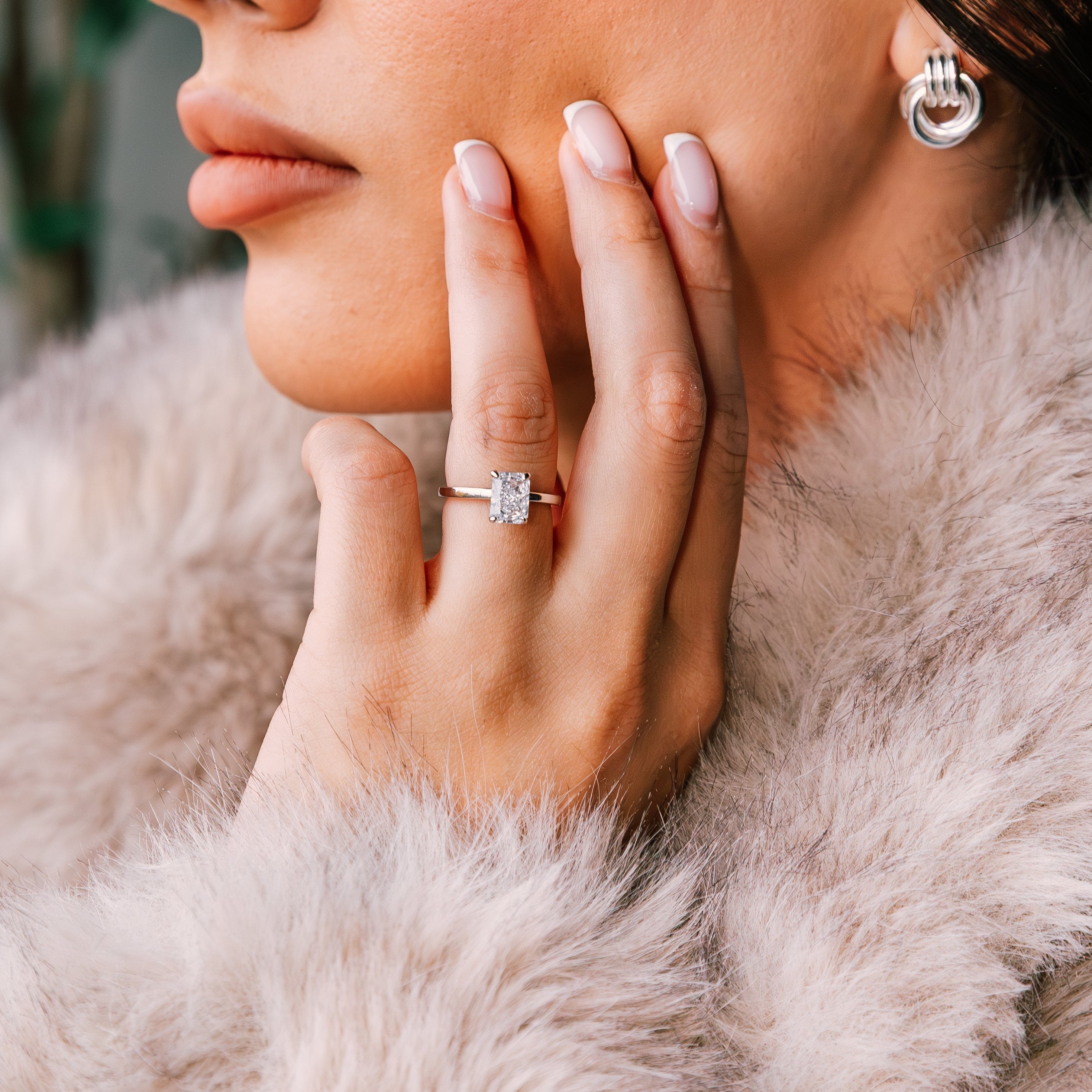 Isabelle – Radiant Cut Solitaire Ring