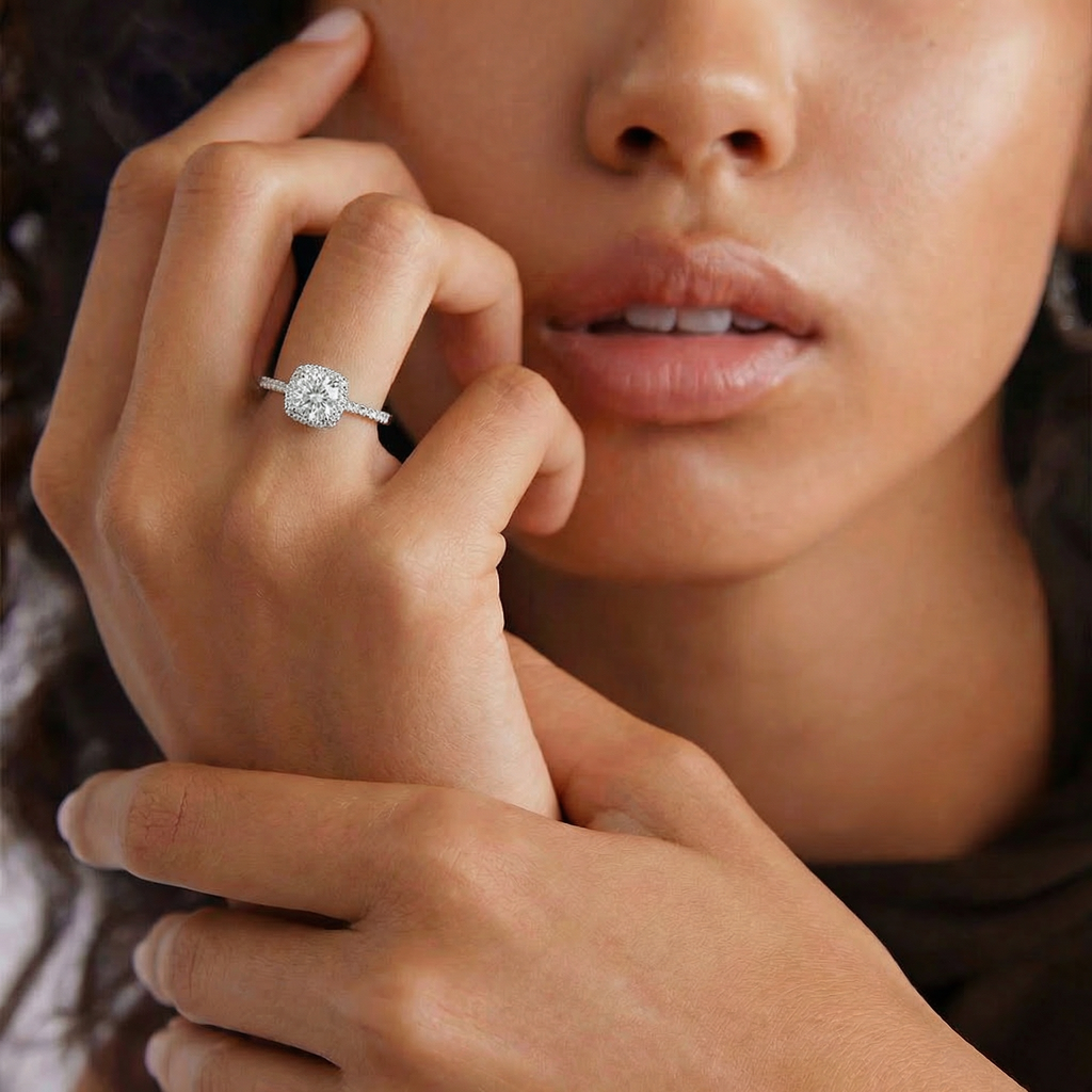 Amora Ring